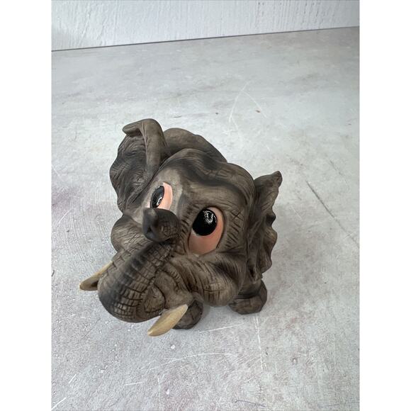 Vintage‎ Adorable Andrea By Sadek Baby Elephant Figurine - Picture 2 of 9